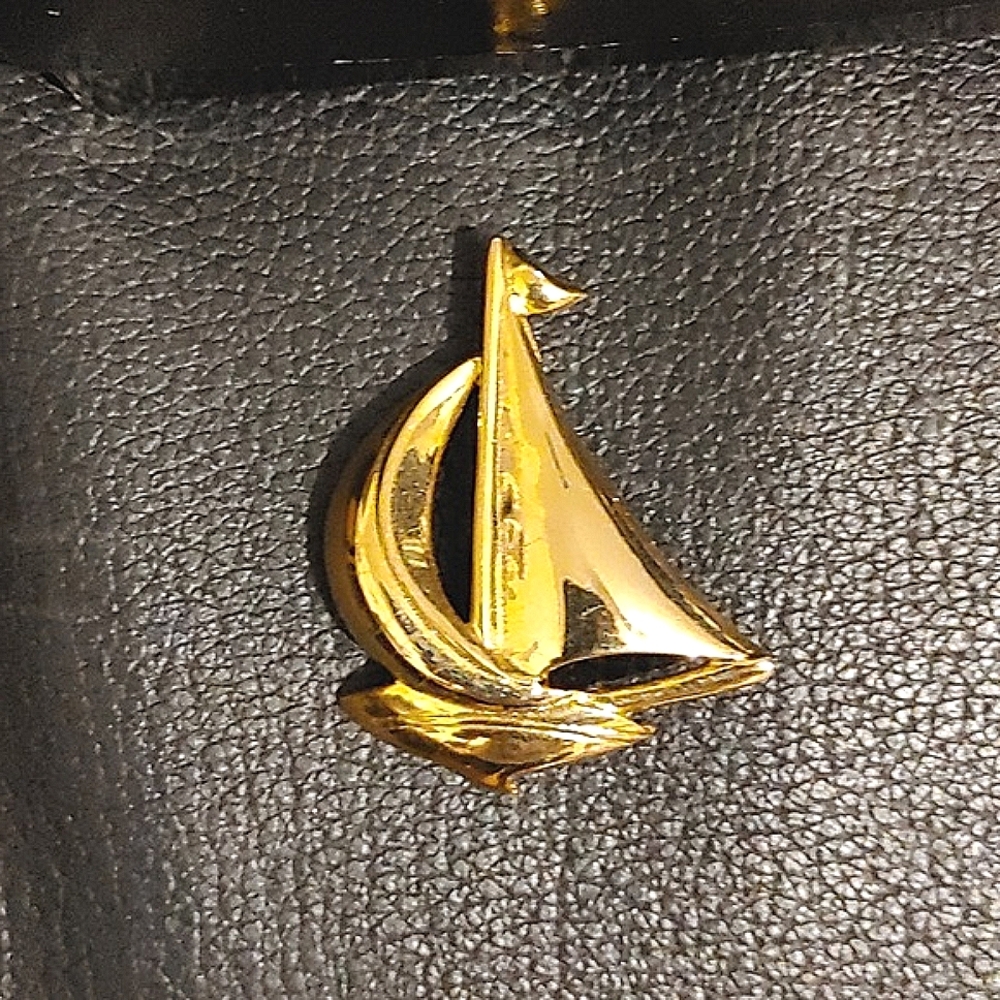 Vintage 1970's Signed Sarah Coventry sailboat pin